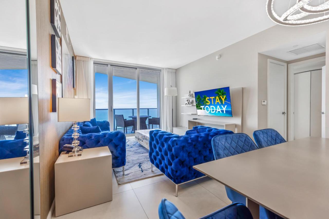 The Ultimate Resort: Beachfront 2BR with Ocean View & Rooftop Amenities Hollywood Exterior photo