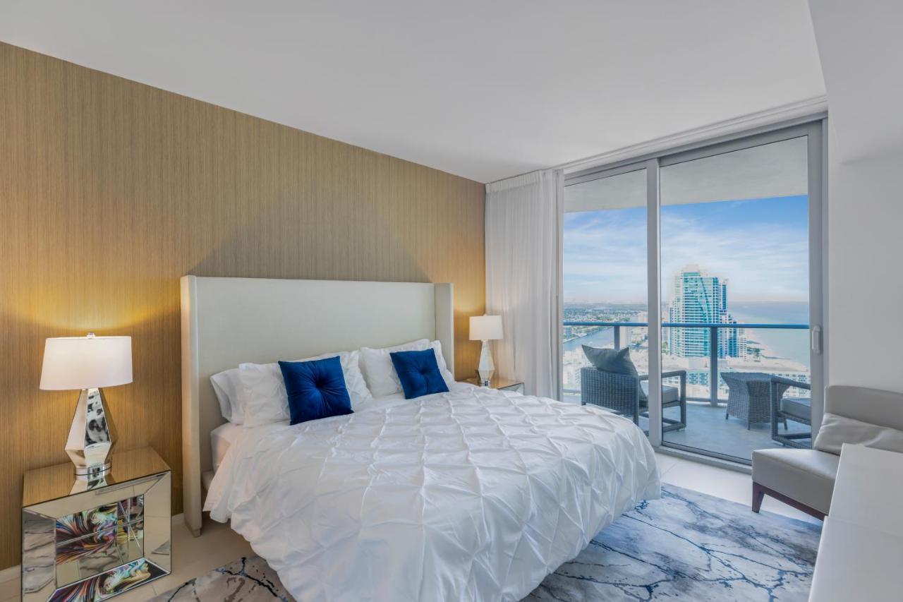 The Ultimate Resort: Beachfront 2BR with Ocean View & Rooftop Amenities Hollywood Exterior photo
