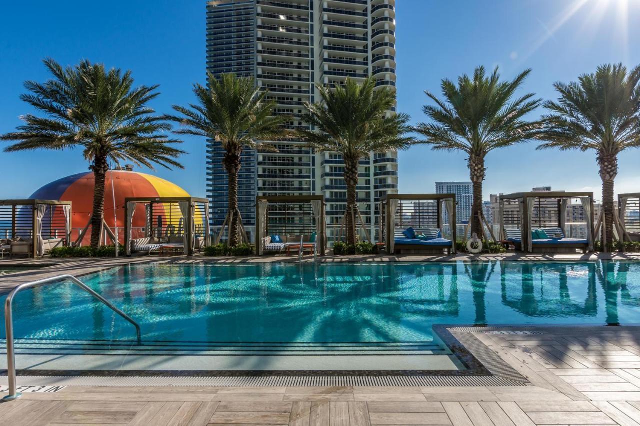 The Ultimate Resort: Beachfront 2BR with Ocean View & Rooftop Amenities Hollywood Exterior photo