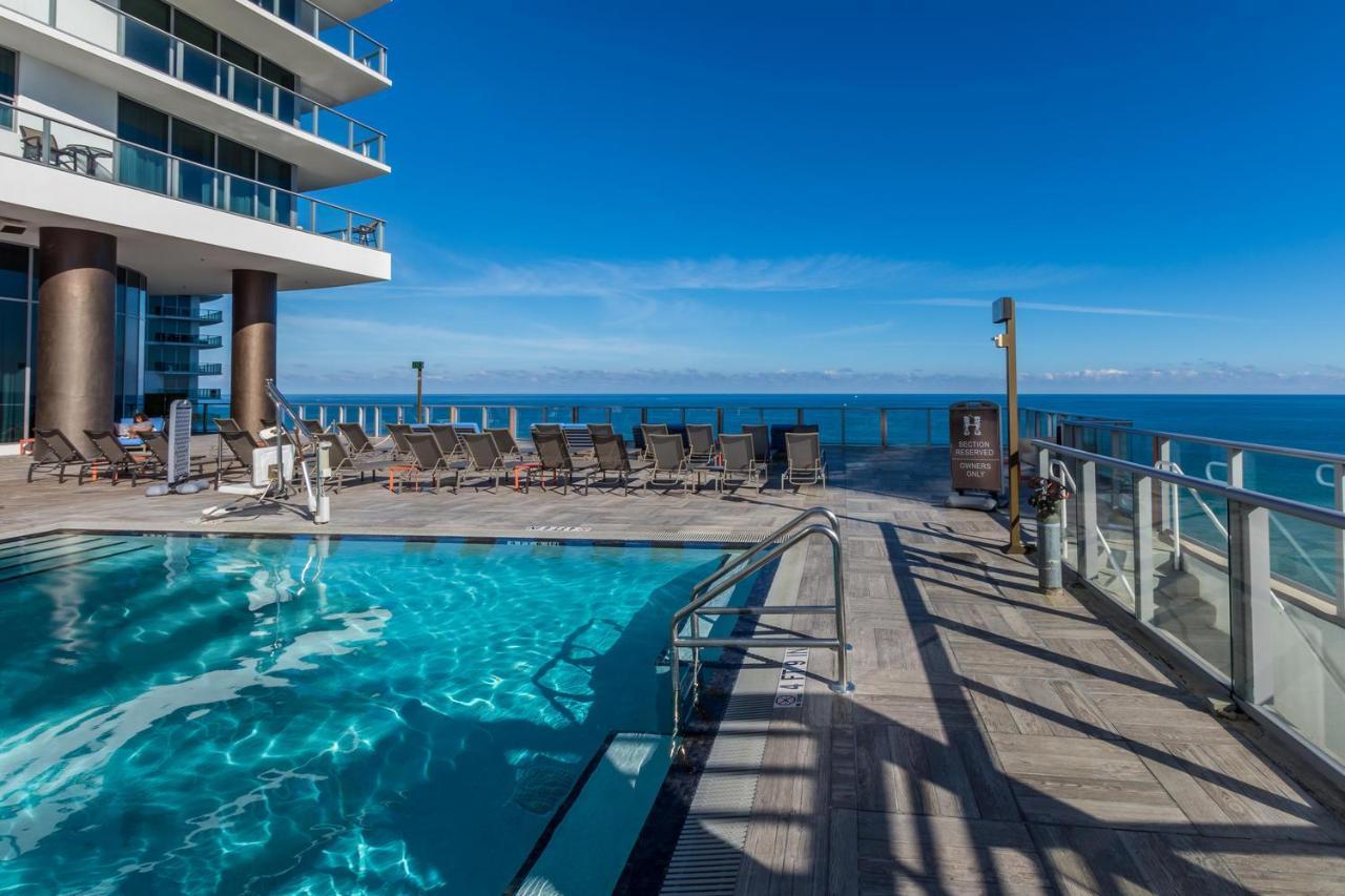 The Ultimate Resort: Beachfront 2BR with Ocean View & Rooftop Amenities Hollywood Exterior photo