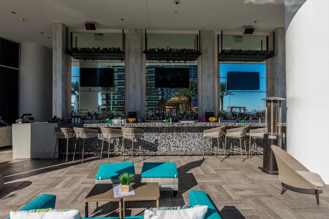 The Ultimate Resort: Beachfront 2BR with Ocean View & Rooftop Amenities Hollywood Exterior photo
